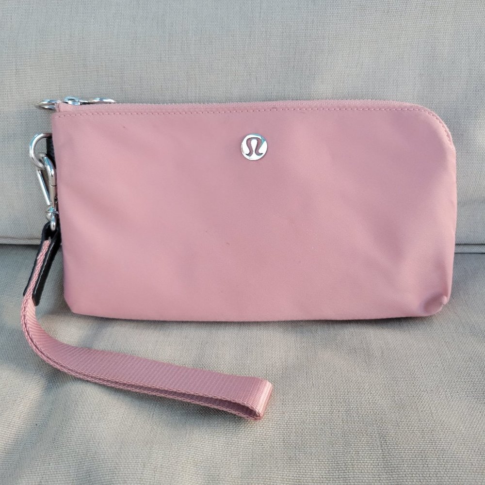 Lululemon-Now and Always Pouch